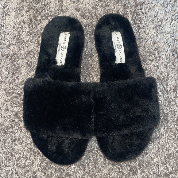 Chinese Laundry Black Slipper Slide-Ons - Rally - Picture 2 of 4